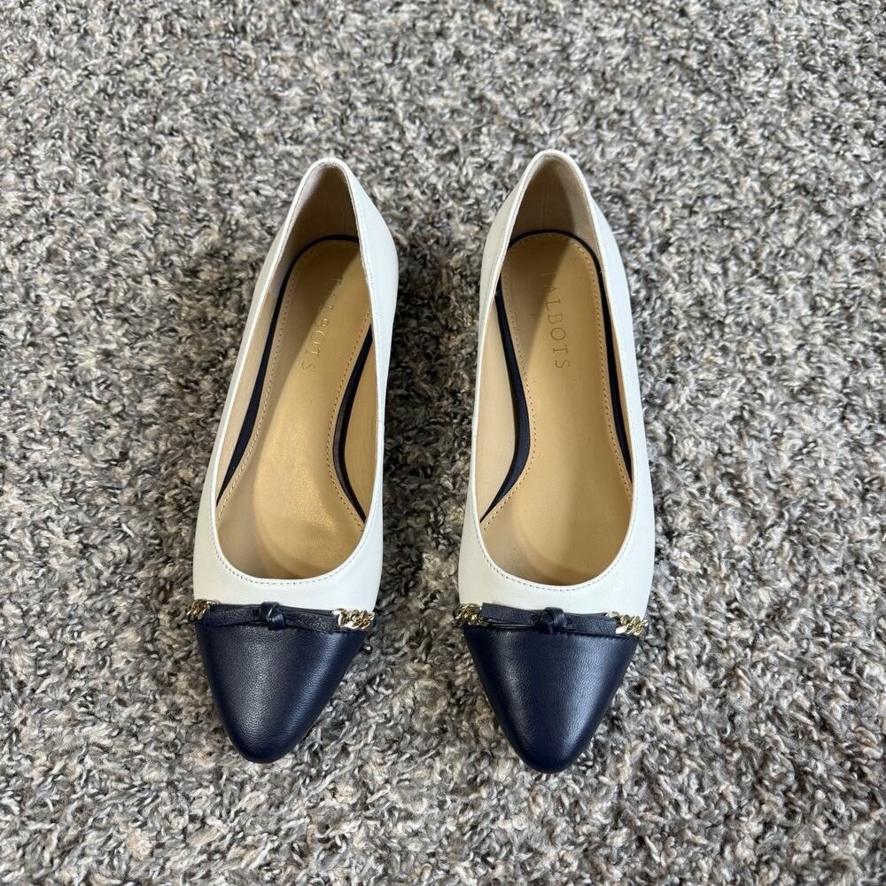 TALBOTS Size 5.5 M Edison Embellished Nappa Leather Cap Toe Flats Ivory Navy